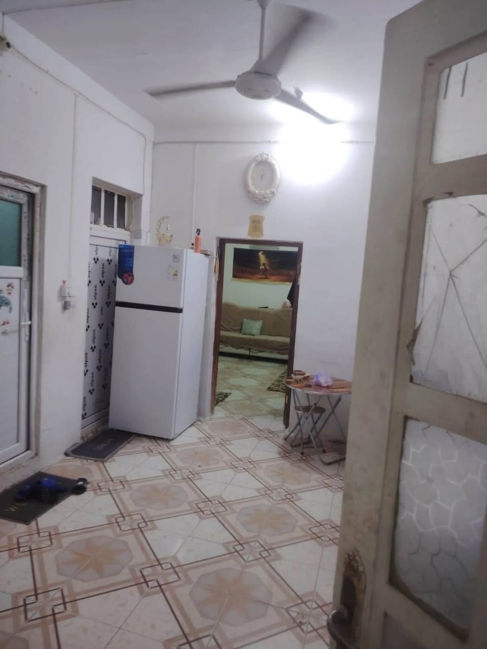 بيت للبيع النجف حي الجمعيه خلف طارق ابو قيمه
طابقين والثالث غرفه مخزن 

المساحه 56متر
بيت مرتب وبناء درجة اولى 
للاتصال والاستفسار ***********

