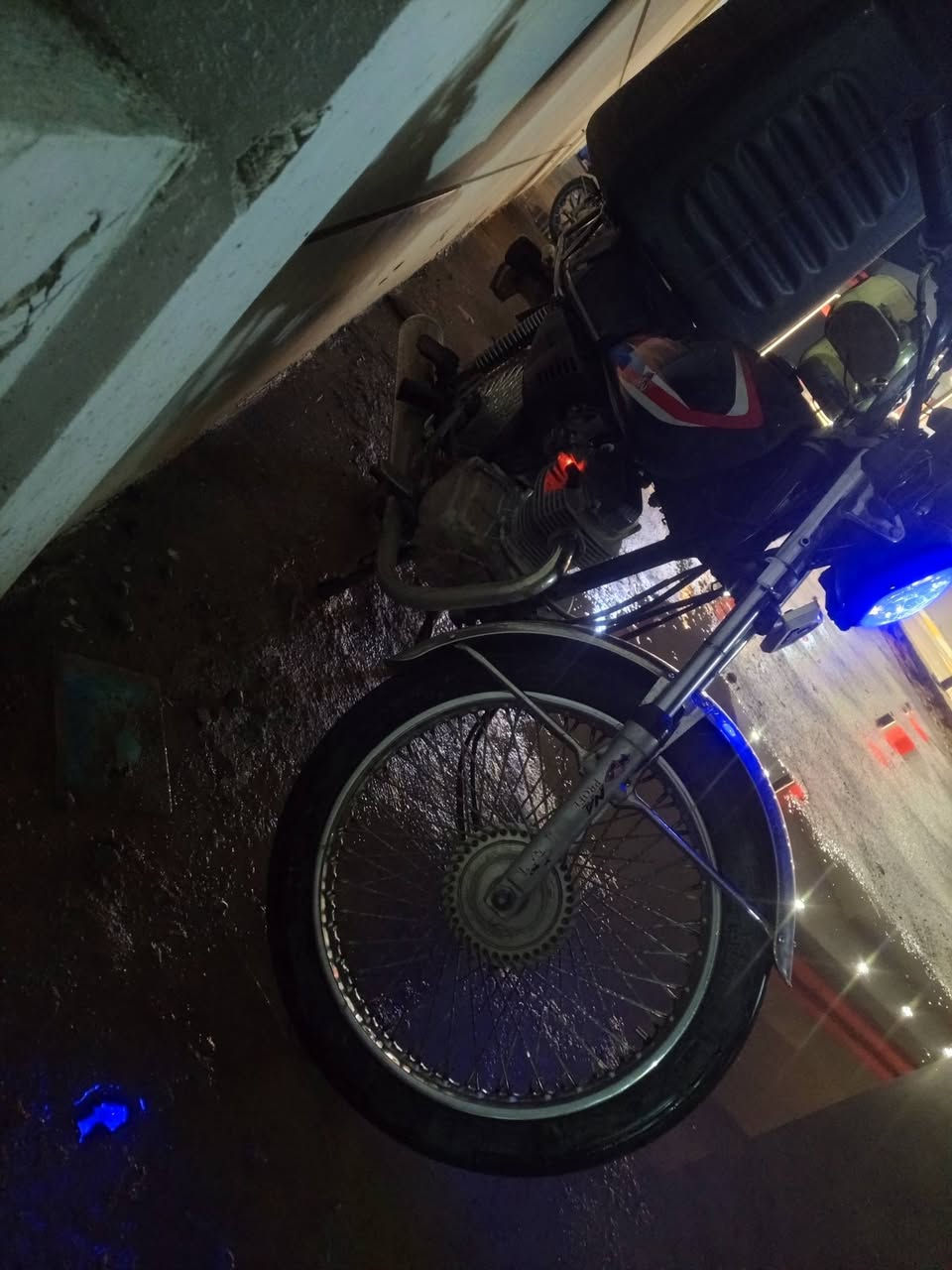 نامي برو محرك كبس
اخو الزيرو 4گير كهرباء كامل شغال 
 منفيس موجود ........السعر.. 300الف.. فقط......


**إذا كنت صاحب هذا الإعلان وتريد حذفه لأي سبب، رجاءا أرسل رسالة إلى الدعم الفني**