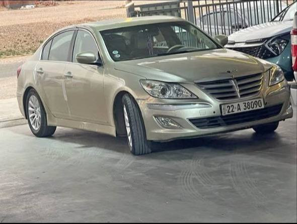 سلام عليكم عندي سياره (جينيسس) موديل (٢٠١٢ )وارد كوري عنوان بغداد سيارة خير من الله محرك مكفول( ٣٨٠٠) ( سعر) (100$) (اتصال واتساب📱 ***********)
