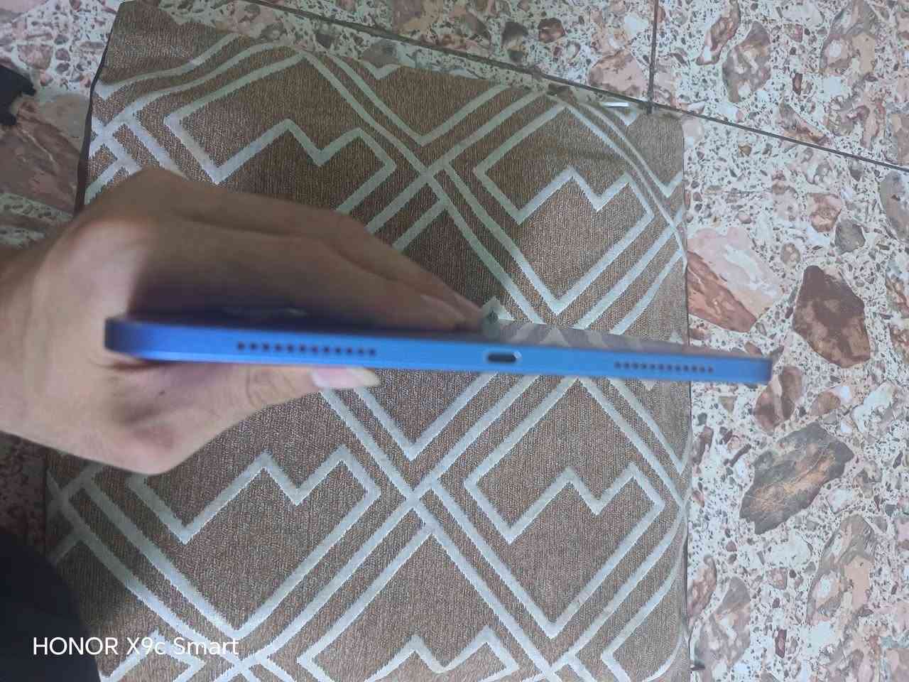 السلام عليكم عندي ايباد مثل ما توضيح بالصوره ذاكره 64 بطاريه 86 نظيف استخدام شخصي واستخدامه قليل السعر 350 اذا شراي استفسار واتساب   ***********
