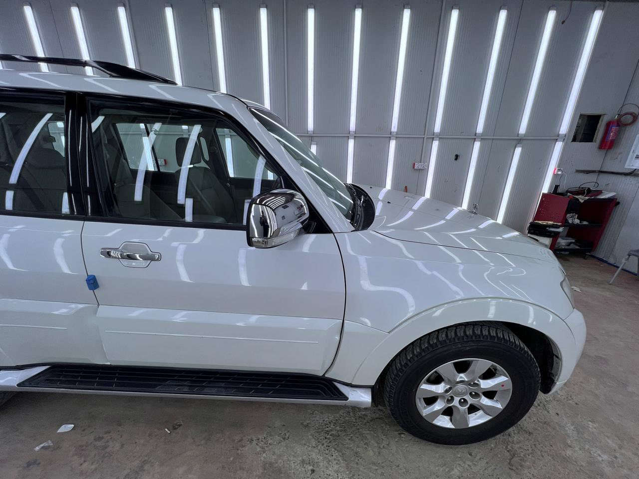 سلام عليكم 
باجيرو حبتور 2017 مكفوله كفاله عامه ماشيه 86 الف حقيقي 
***********
