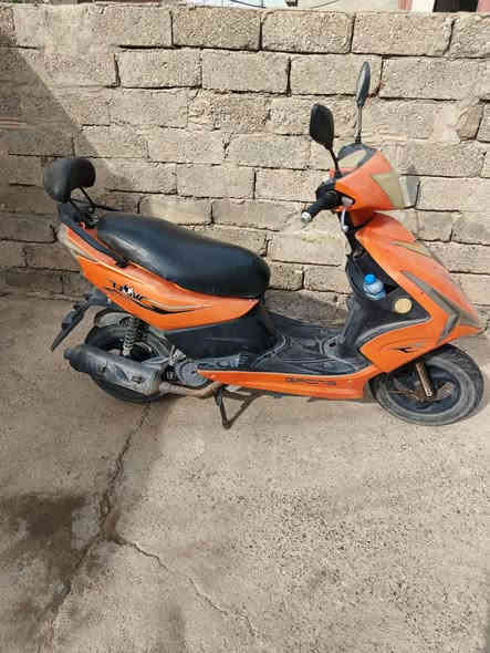 سلام عليكم بيع سريع ماطور ماكس 
***********
مكان حمدانيه 
دراجه نضيفه حيل
سعر 500 وبي مجال
