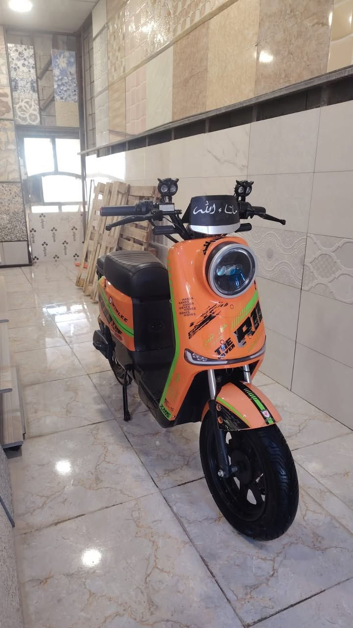 دراجه شحن R11 للبيع نضيفه ملف 2000 حقيقي نحاس 6 بطاريات دبل 32المبير كلشي شغال الدراجه أي نقص مابيها اضويه قويه جداً مواصفات سرعتها الفعليه 70 حقيقي شاشه تعرض العطال بيها نضام R رجوع للخلف ونضام p سعر 570 وبيها مجال للطيبين  الدراجه اخذتها قبل أربع أشهر   مكاني بغداد العامريه            التواصل مكالمه او واتساب رقم ***********
