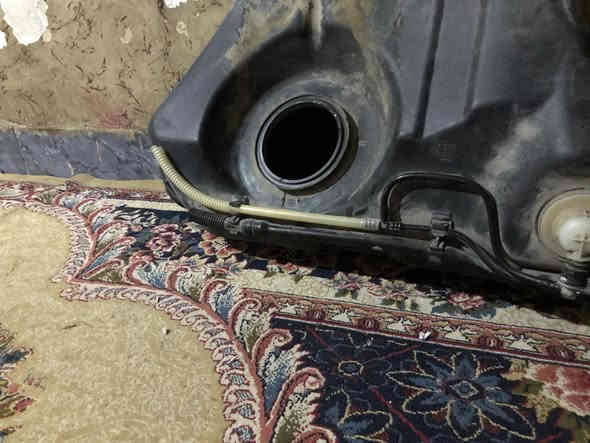 #للبيع تانكي بانزين مال e60فارغ    ***********
