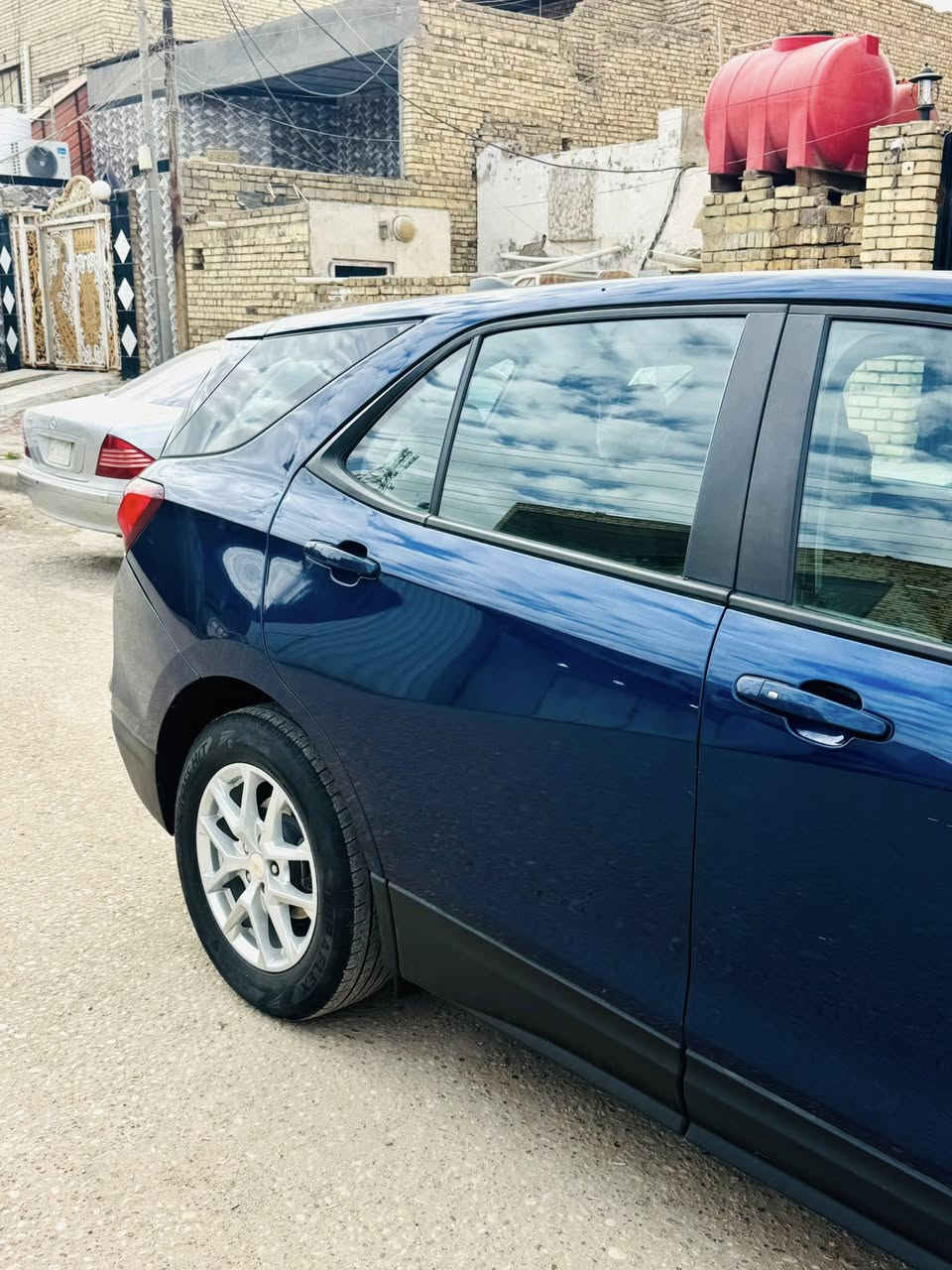 كوينكس 2022 رقمها بغداد نظيفة جدا ماشيه 48 الف بيها بنيد تبديل وبارد بالجاملغ الأيسر صور السونار ضمن الصور 
 السعر 155$ بيها مجال مكاني ميسان 
***********
