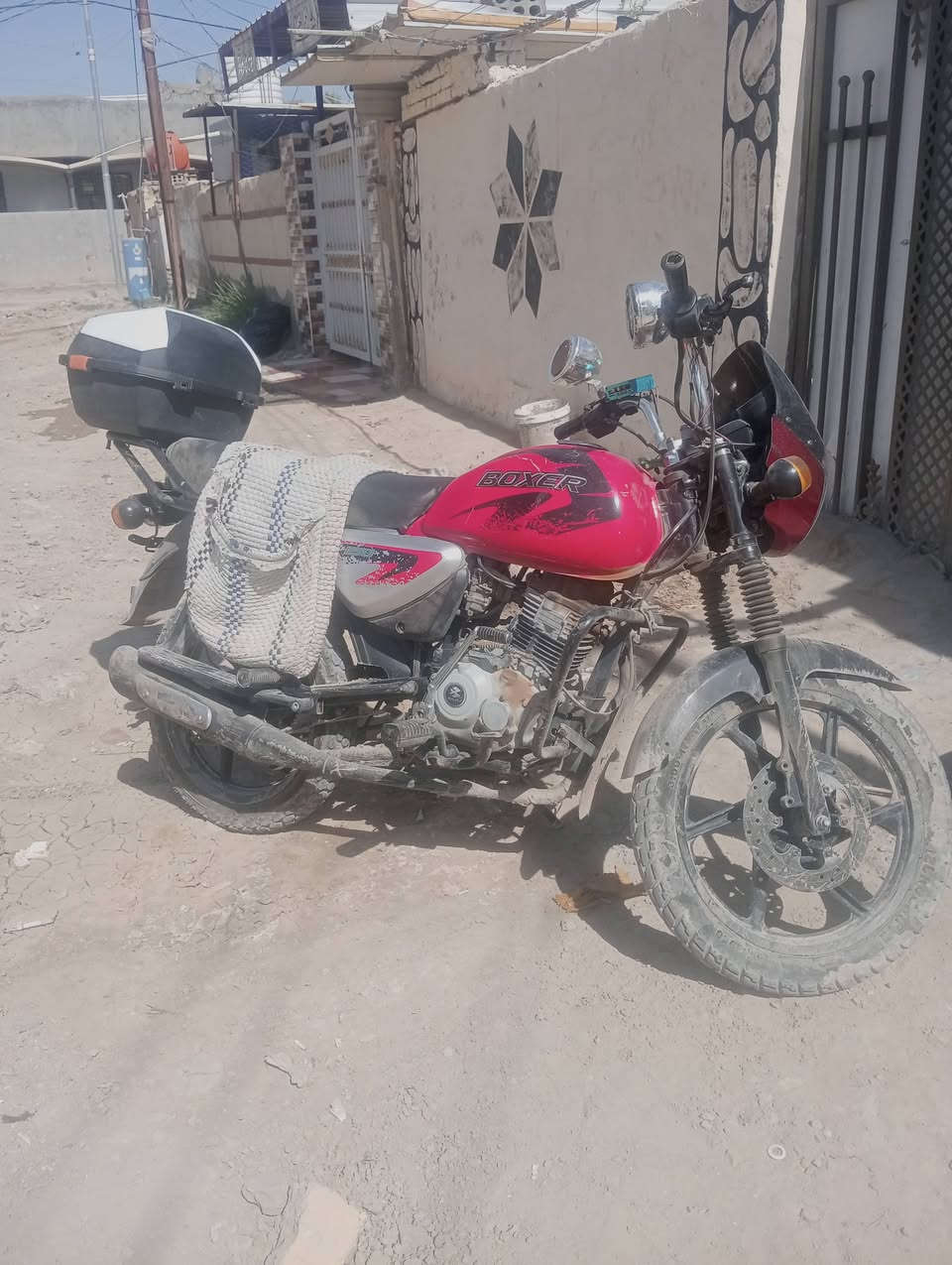 دراجه بوكسر للبيع سعر 600 الموديل 22 ***********
