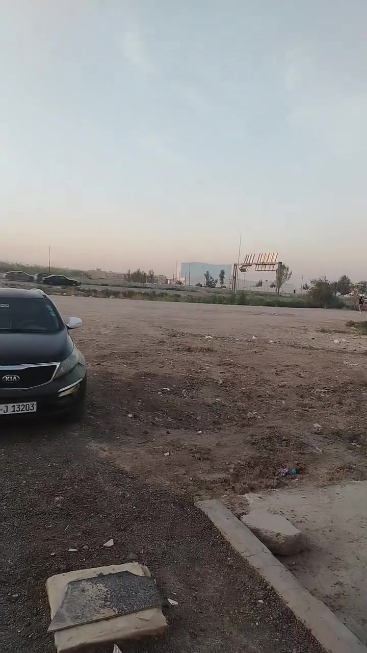 السلام عليكم دار 200 متر للايجار شركة او مخزن او سكن مقابل حليب بلادي ع الخدمي الي يحب يستفسر رقمي موجود وبي واتساب *********** اني نشرته قبل فتره بس مرديت ع احد صار عندي ضرف واعتذر من الجميع
