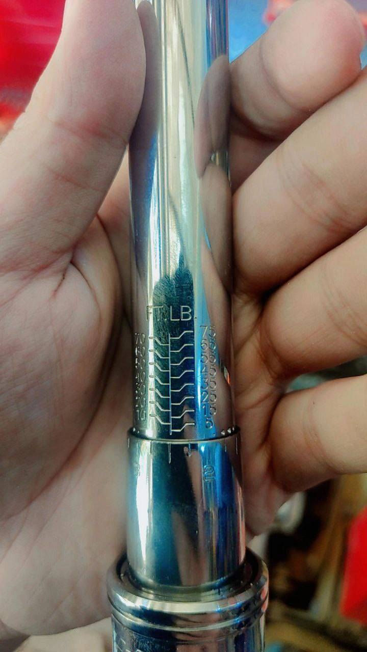 يدة عزم ٣/٨ من ماركه snap-on الامريكيه 
متوفر مجموعه كبيره جدا من مواد ماركة سناب اون 🤍
الاستفسارات خاص 
العنوان بغداد شارع الرشيد نهاية شارع المربعه محل احمد جلال 
متوفر توصيل الى جميع المحافضات


**إذا كنت صاحب هذا الإعلان وتريد حذفه لأي سبب، رجاءا أرسل رسالة إلى الدعم الفني**