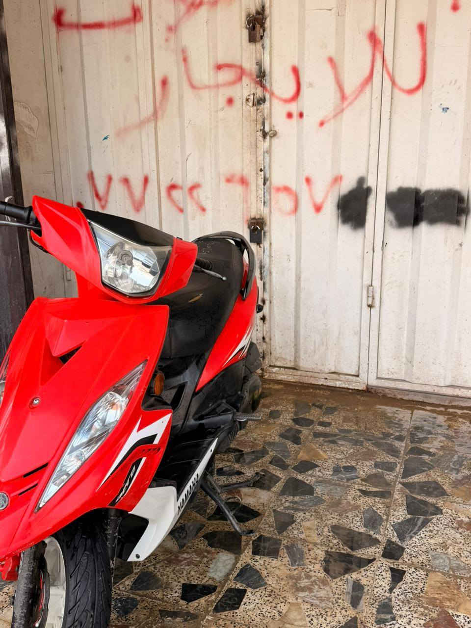 السلام عليكم جي تي ار للبيع دراجه نضيفه نزلته برمضان من رمبه كفرات بلادي مكينه بلاديه جيب فيتر وياك وتعال افحص دشبول  ٣ الوان مكاني بغداد الحريه سعره مليون وربع وبيه مجال بصيط جدان لشراي تعال جيب فيتر وياك وفحص ***********
