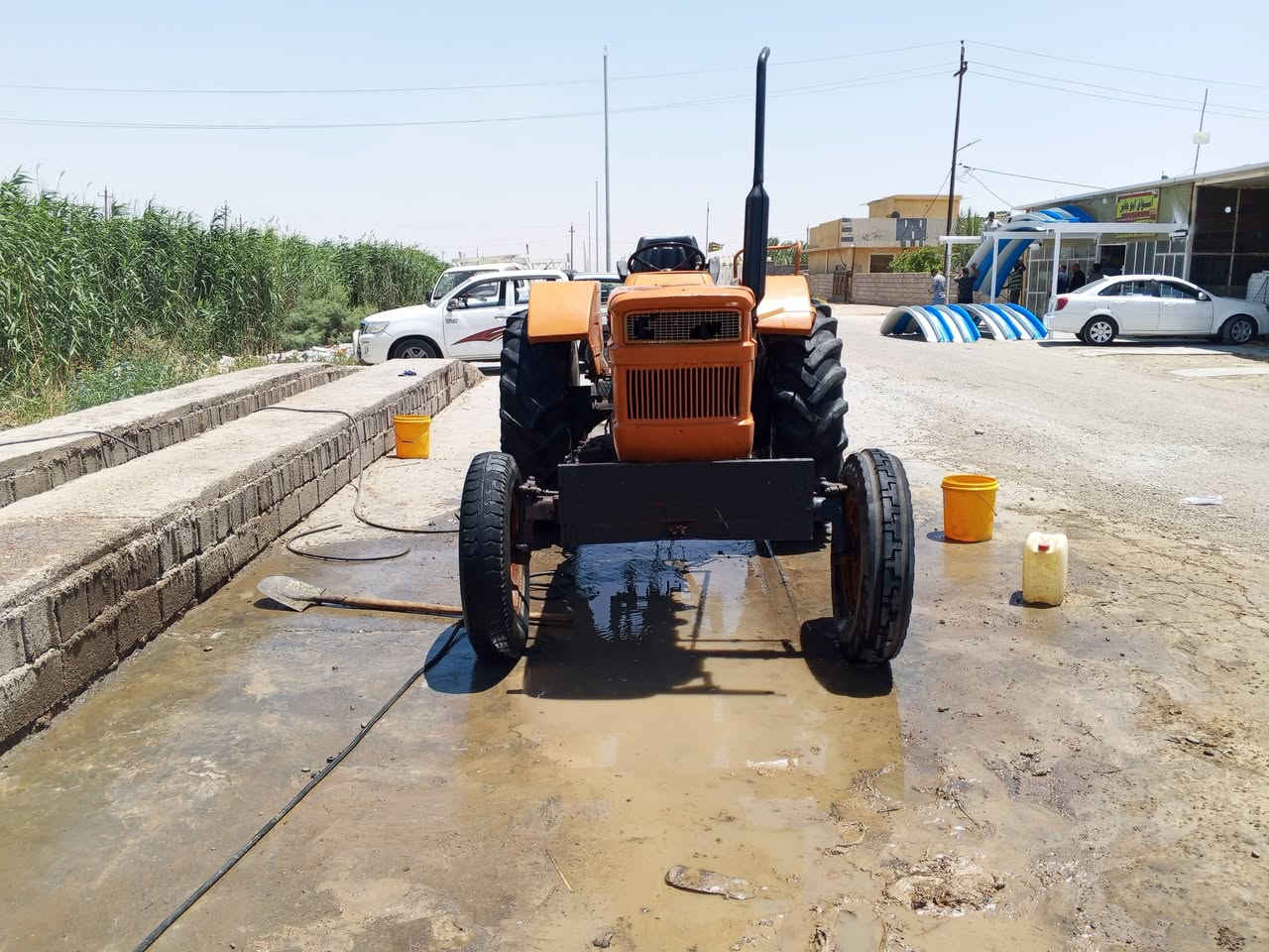 السلام عليكم مكينه فئات موديل 71 حجم 760 محرك وكير جدد هودرليك جديد صدر جديد كشن جديد.  مكينه     جاهزه للشغل سعره 6 ملايين وبيها مجال مكان ديالى خان بني سعد استفسار عل رقم *********** بي واتساب
