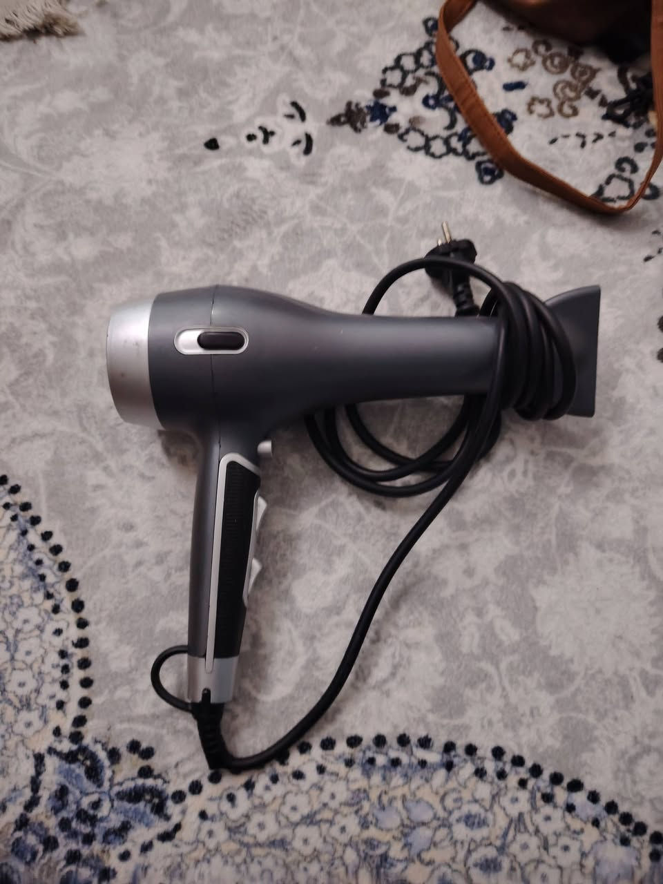 اغراض للبيع بيهم عيب ذكرته مع سعر مكان حي سكر


**إذا كنت صاحب هذا الإعلان وتريد حذفه لأي سبب، رجاءا أرسل رسالة إلى الدعم الفني**