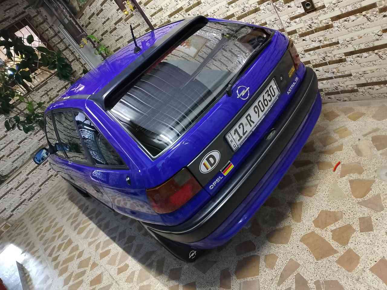 السلام عليكم أوبل أسترا موديل 1996سياره ماشية 300حقيقي سياره وضع شركة موصفات قفل مركزي بور أي بي اس  صبغ جاملغ واحد فقط والباقي وضع شركة رقم نينوى انكليزي سياره بدون اي قطع تبديل كلو صبغ بلادي وضع شركة 
***********
***********
