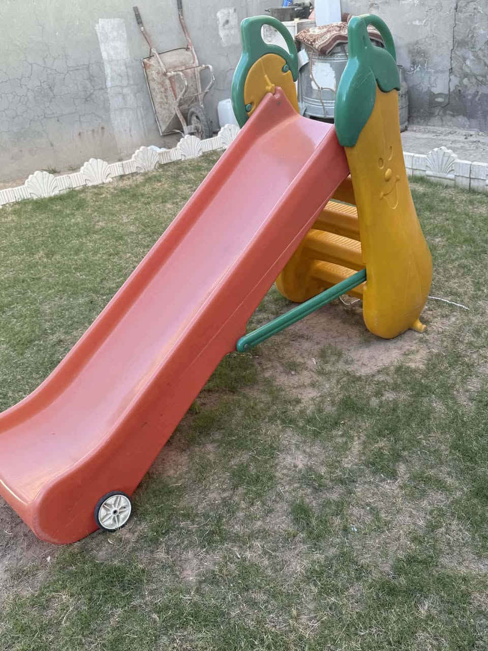 سلام عليكم حبايب قلبي هاي غراض البيع اسعار مناسبه هذرقم صاحبهن اني مكلف بلنشر *********** مكاني فلوجه قراب قصابيت ابورائد
