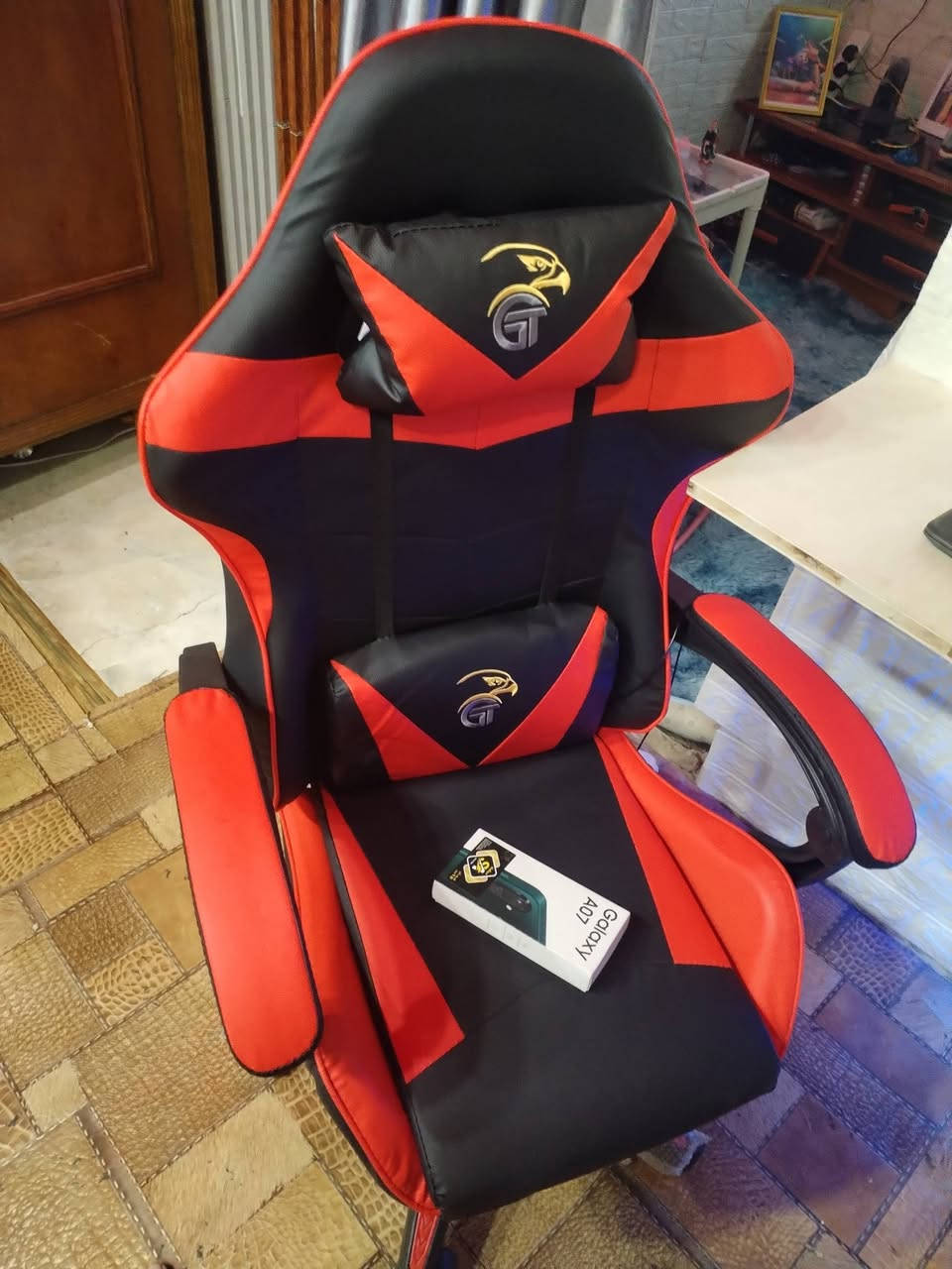 كرسي كيمك سمعات 2 وبي جهاز مساج صار يومين من ماخذه مكاني بغداد شراي يتصل *********** وتساب او رصيد مفتوح
