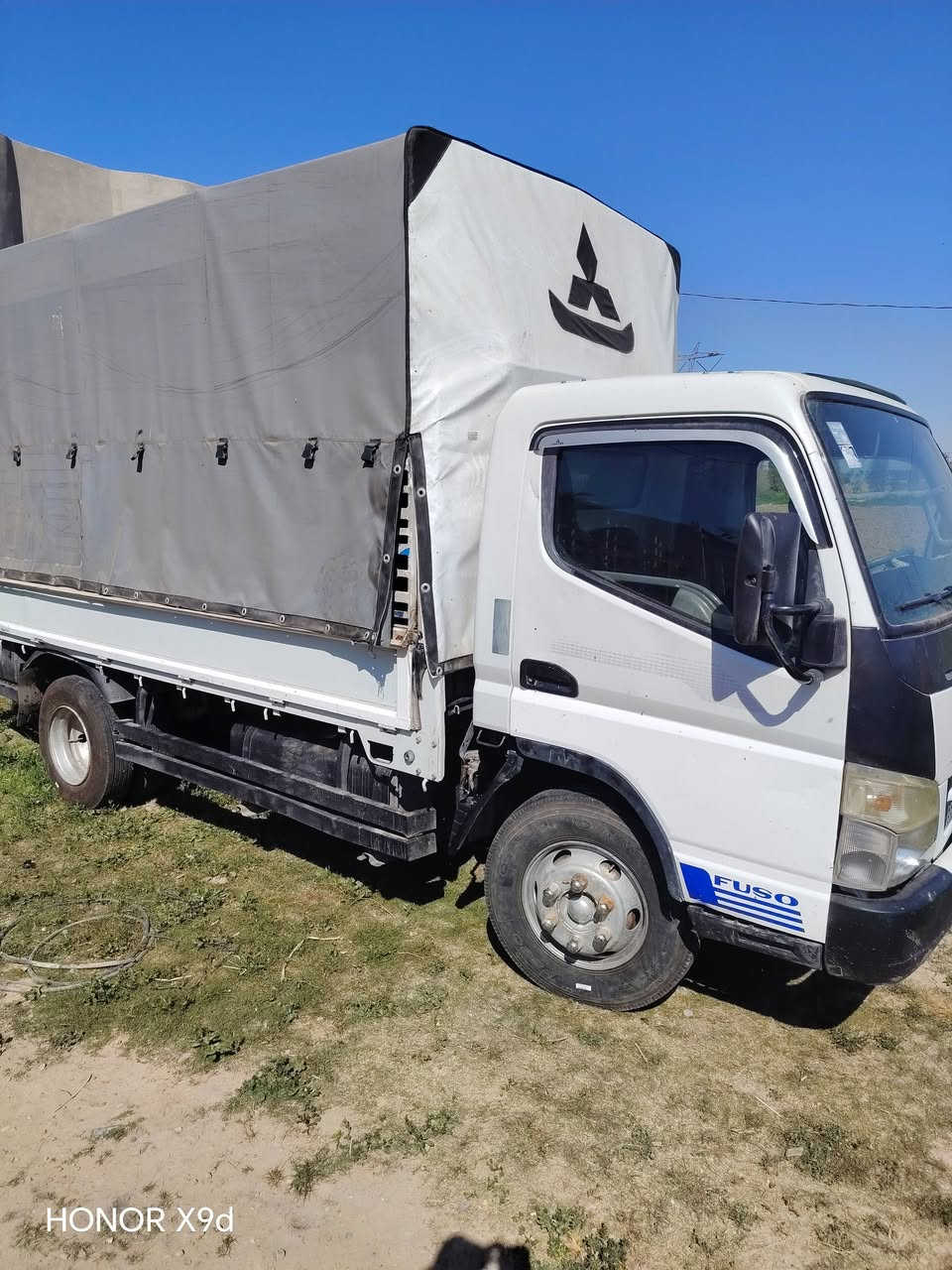 كنتر 2013 محرك 104بيه خيط بخار السعر 200وبيه مجال
***********
