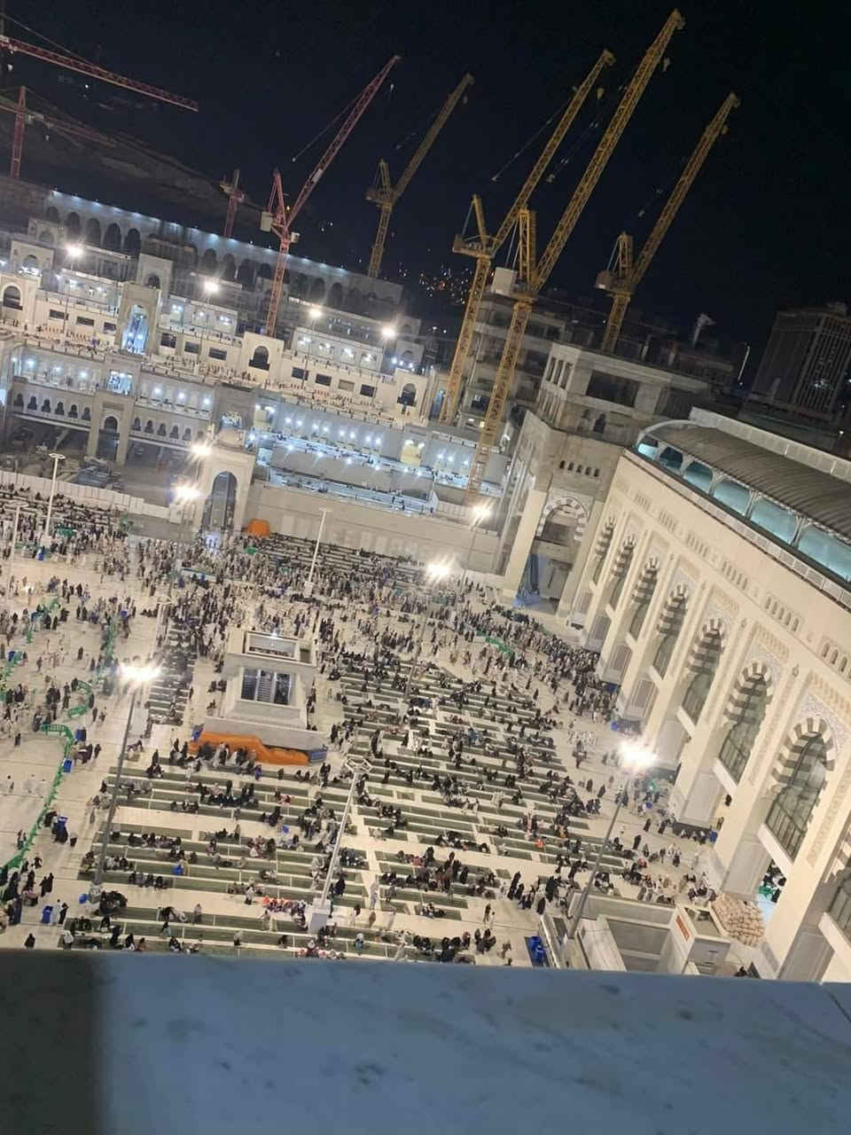 مفاجأة الموسم عمرة اقساط مع شركه الهاشمي للحج والعمره 
 عن برنامج العمرة  بس اب75 مقدمه  وبالشهر 75 الف 
ثلاث وجبات محبس الجن جهة الباصات 
معه الهدايه جنطه كبيرة +صغيرة 
+ باج تعرفي للمعتمرين 
المقاعد الاخيره الباص الاولى 
 العنوان 📍 الحويجه سايدين العلوه المخضر مقابيل الدفاع المدني 
الاستفسار على الرقم التالي 
***********
***********
خدمه ضيوف الرحمن شرف لنا 🕋🕌

