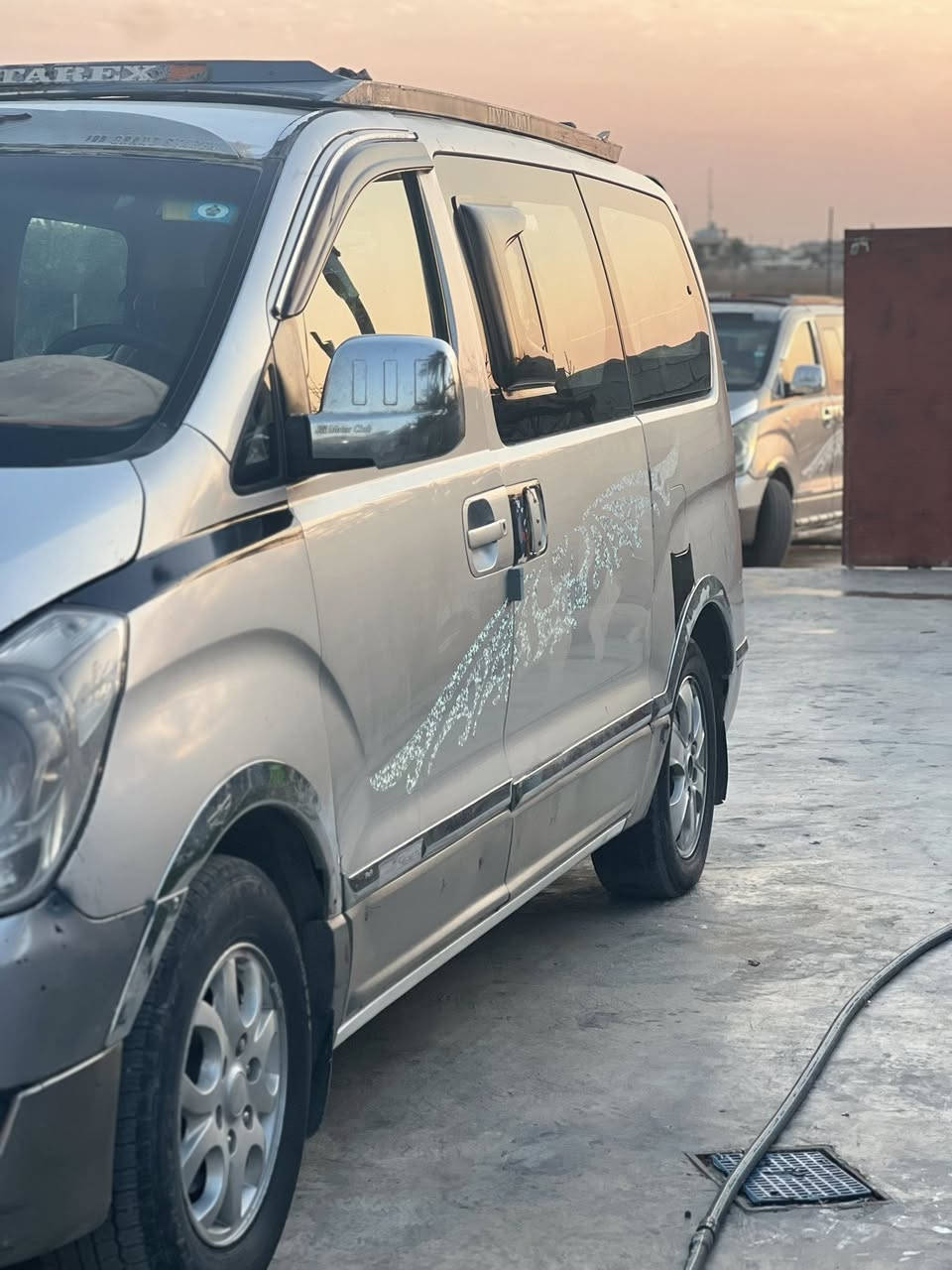 السلام عليكم ستاركس 2009 مفتوح فول مواصفات 
السعر 120 العنوان ديالى خان بني سعد الستفسار عله هاذه الرقم  ***********
