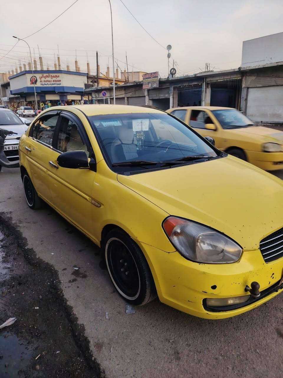 السلام عليكم
اكسنت دبدوب 🚕 
وأرد كوري 🙋 
موديل 2010👋
رقم نينوى الماني ✋ شرط التحويل 🚦 
هيئه وغرامة صفر 🚦 كاربون بانزين ⛽ 
محرك 16 محرك وكير شرط 👋 
طخم تاير طخم امامي خلفي جديد 👋 
تبريد ثلج 🥶 مكيف الهواء 
📢 ظررها جاملغ امامي وبدون دواخل شرط وكدام العين 👀 والباقي تلقيطات مال تكسي 🚖 
🛑#السعر 90$💸 وبيها مجال 
#العنوان #الموصل #موصل_الجديده قرب جامع الايقظه شارع البطاريات 
🛑 1️⃣ اوقات العمل🕰️الاتصال من الساعه التاسعه صباحا الى الساعه العاشره ليلا🛑
🛑2️⃣بلتلفون قفل ماكو تعال ودفع سعر اليعجبك 🛑
#مكتب_ارض_السلام #لبيع_وشراء_السيارات 
🛑 #باداره/ سلام الراشدي 
***********📱كورك 📞
***********📱اسيا📞
