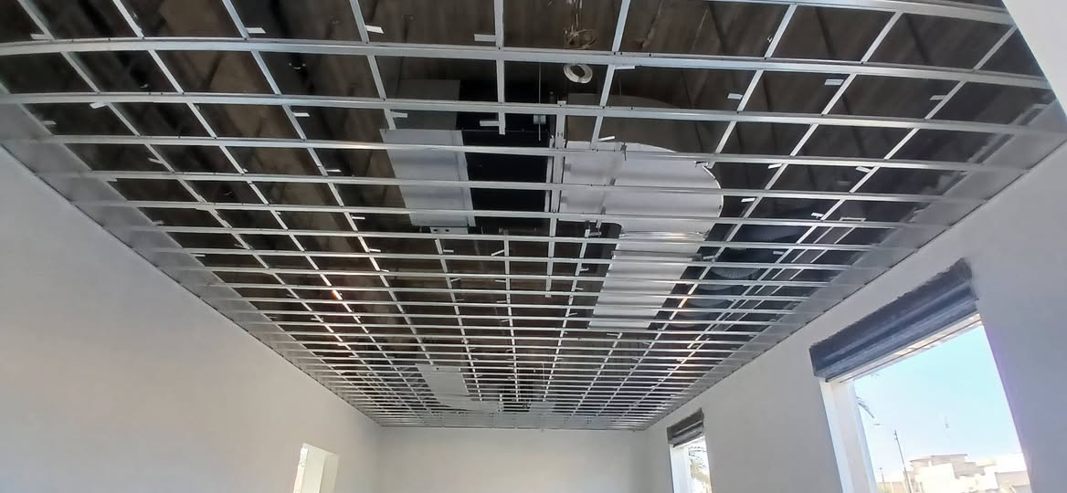 السلام عليكم 
متر الجبس بورد يبدأ من ٢٢ لا ٢٧ الف
متر البوردكس  يبدأ من ٤٠ لا ٦٠ الف 
السحبات  عل سانتيم الف دينار 
بغداد فقط
***********
