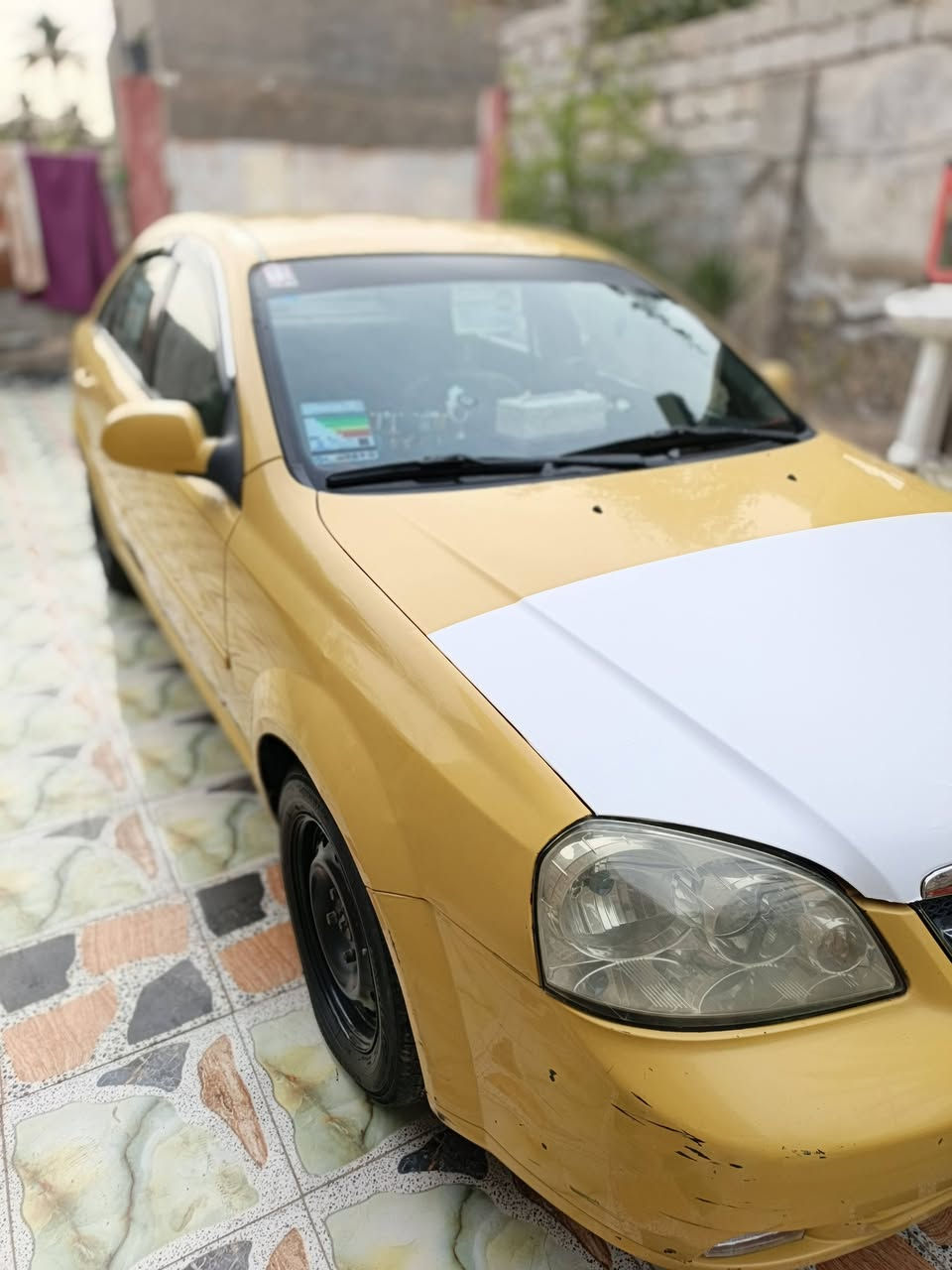 سلام عليكم سياره ابتره مديل 11 سياره جاهزه أو خير من الله كير محرك حداديه كله جديد بيها حادث جاملغ أمامي سعر 70وبيها مجال ***********
