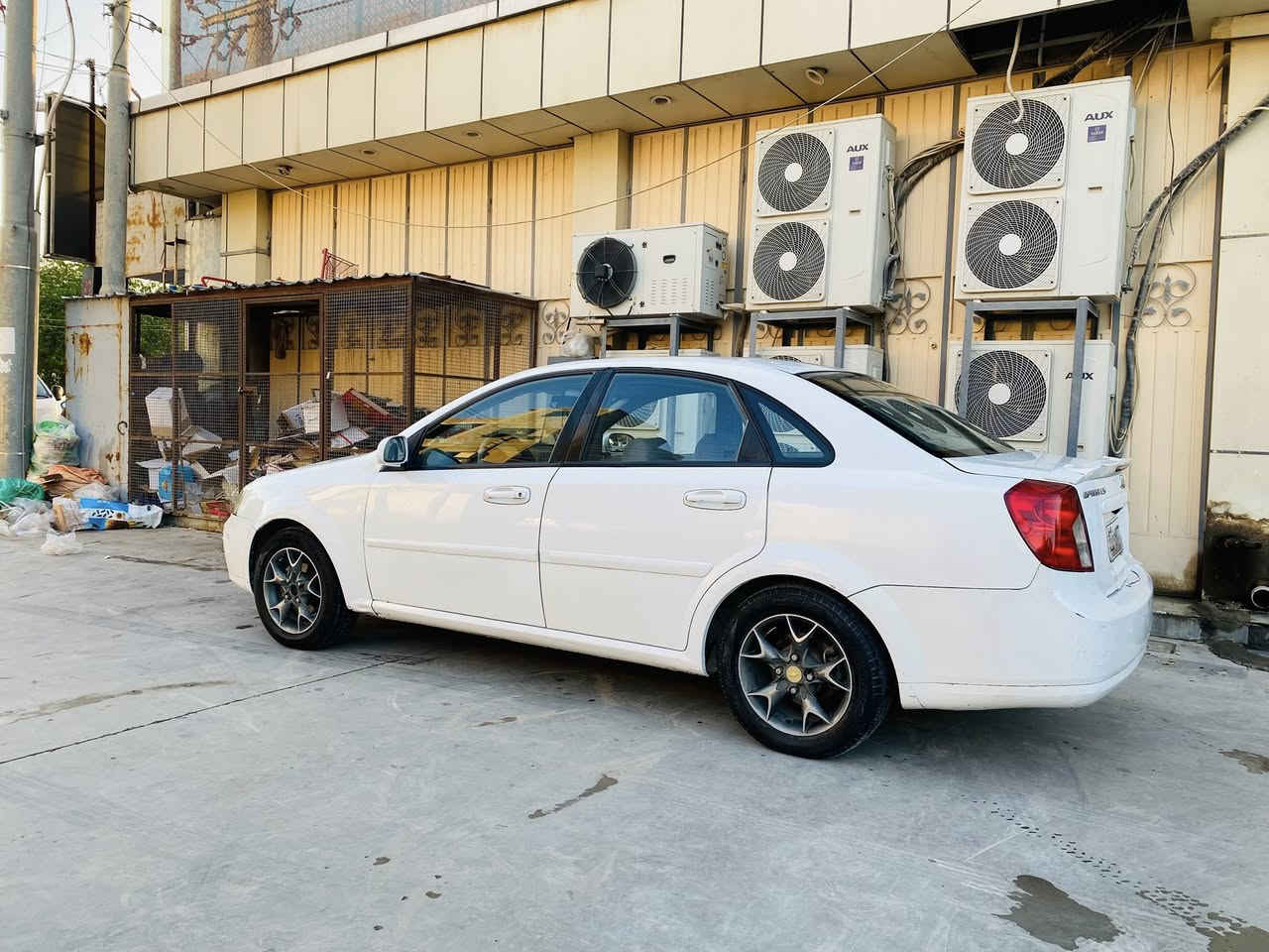 ئۆپتەرای مۆدیل ٢٠١٢ قیستەکانە سەنەوی بەشەرتی حاسیبەو ئەوەلیات سەیارەکە مالی دوستە هیچ نوقسانیە  شاشە ئایپادو کامیرە تەبرید ساردو گەرم چوار تایەی تازە سەیارەی دەستی خومەو هیچ نوقسانیکی نیە سەعری ٥٨ گەلاو مەعامەلە شوین کەلار  ***********
