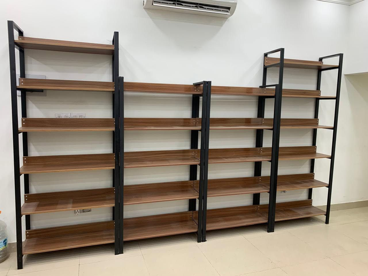 رفوف للبيع نظيفات جدا
بغداد واتساب ***********
