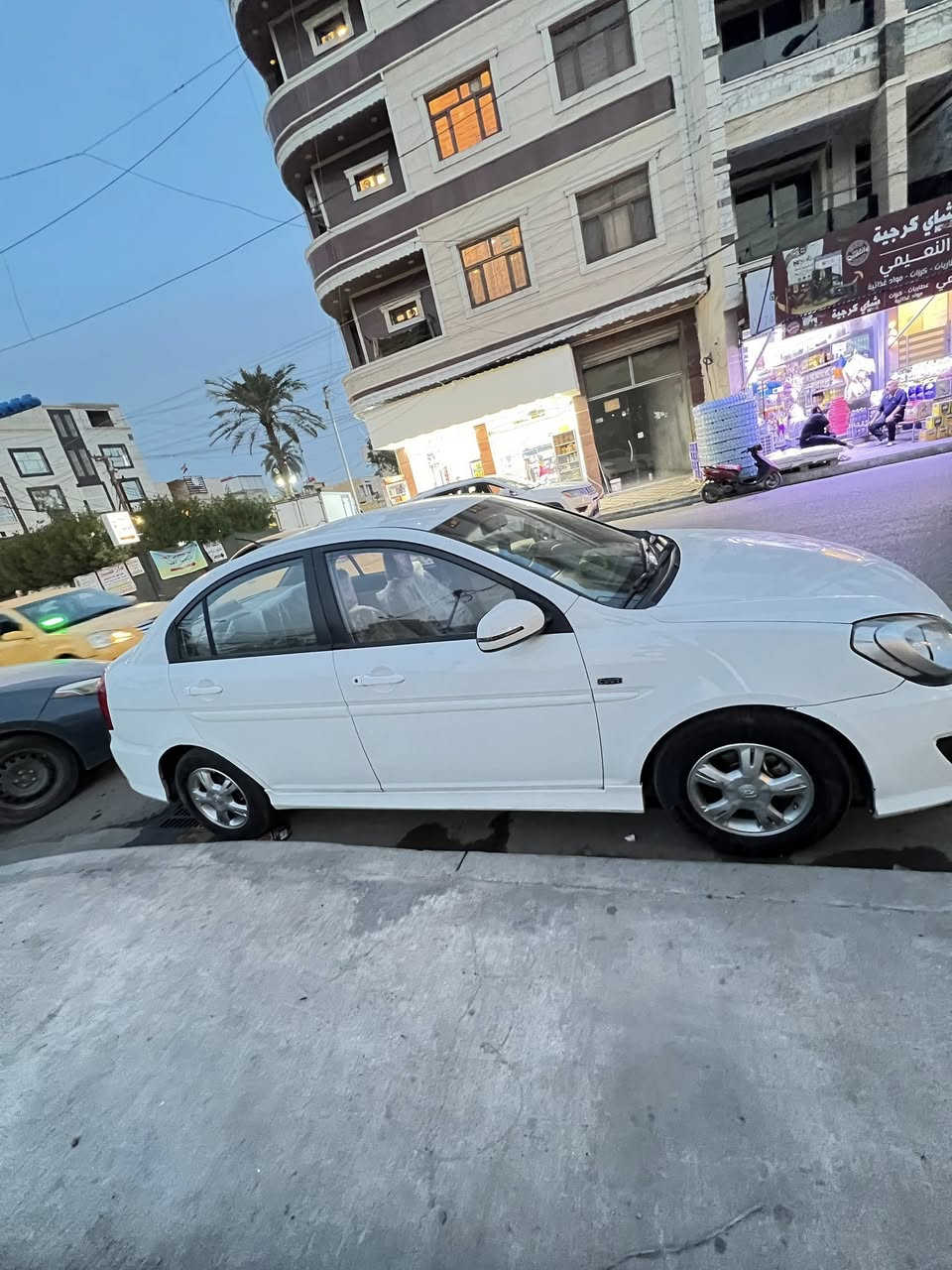 سياره مديل 2011نضيفه ماشيه 150 خليجي بيه بس جاملغ خلفي عكس سايق محرك 1600سعره على رقم ***********
