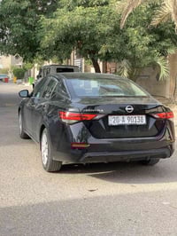 نيسان سنترا • وارد امريكي • ٢٢ الف كم