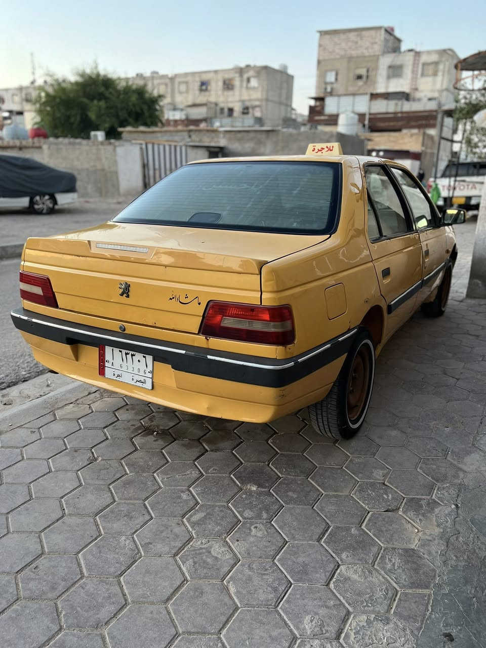 سلام عليكم  بيجو لبيع سعر ٣٢ وبيهه مجال   ***********
