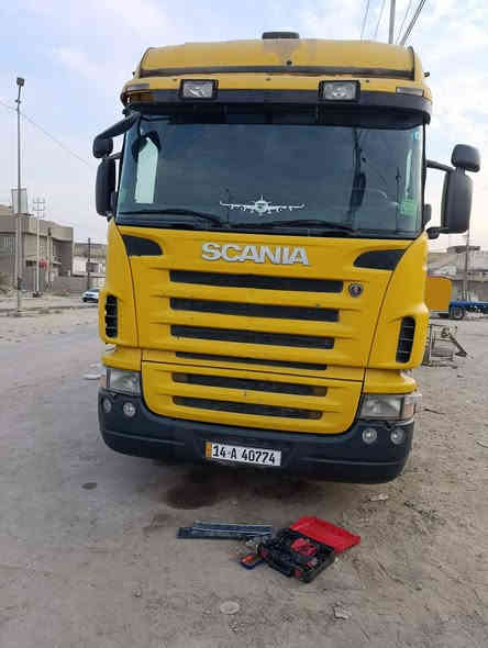 السلام عليكم للبيع اسكانيه بومه ٢٠٠٥سنويه اكرين عليه جهاز ألماني (HMF موديل ٢٠٠٣ / ١٣طن) اربع أسليت دهن رجلين مخالف طلقتين تخم تاير رقم انكايزي جديد بسمي
السعر (٥٥٠ خمس دفاتر ونص)( وبيه  مجال أستفسار مكاني ديوانيه /***********/***********
