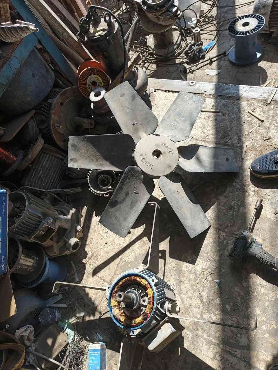 فان مفرغه تدفع هوه ماطوره ٤حصان بلادي عندي ٤قطع ***********
