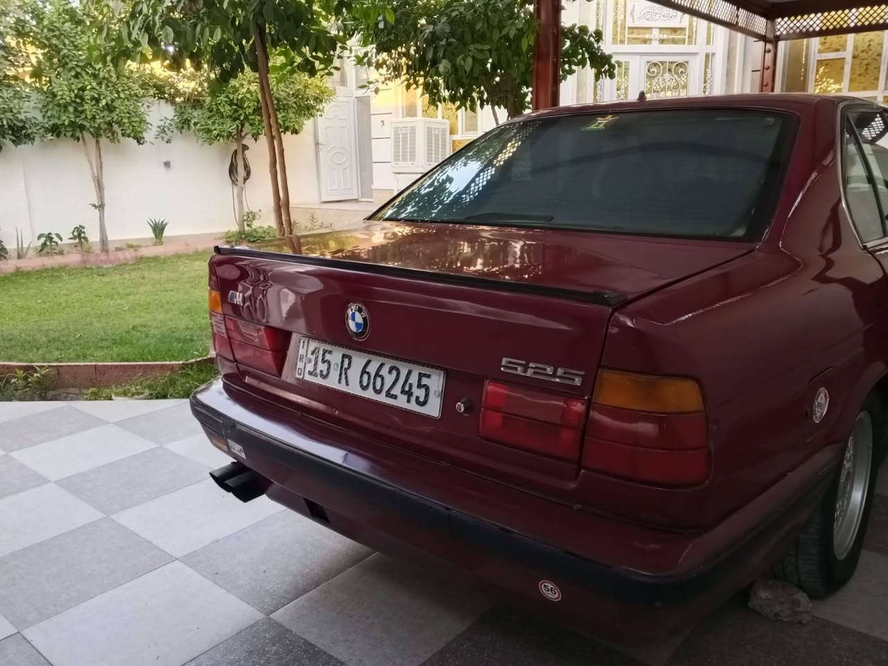 سلام عليكم،   للبيع BMW
حجم 525 مسكر كير عادي 
رقم انبار الجديد جاهزه للاخير سعرهة 45 قفل ،***********

