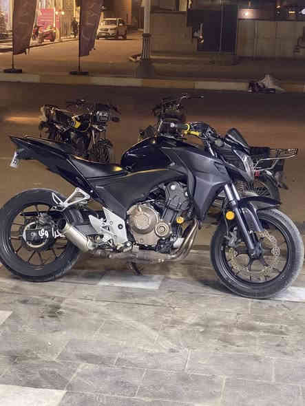 هوندا سيبي محرك ٥٠٠ سكيورتي حديث كفاله عامه دراجه ستوك مكينه سبانه مامحطوط عليها نكره سلف بكل وقت سعر ١٤ ورقه باقي تفاصيل اتصل عل رقم ***********
