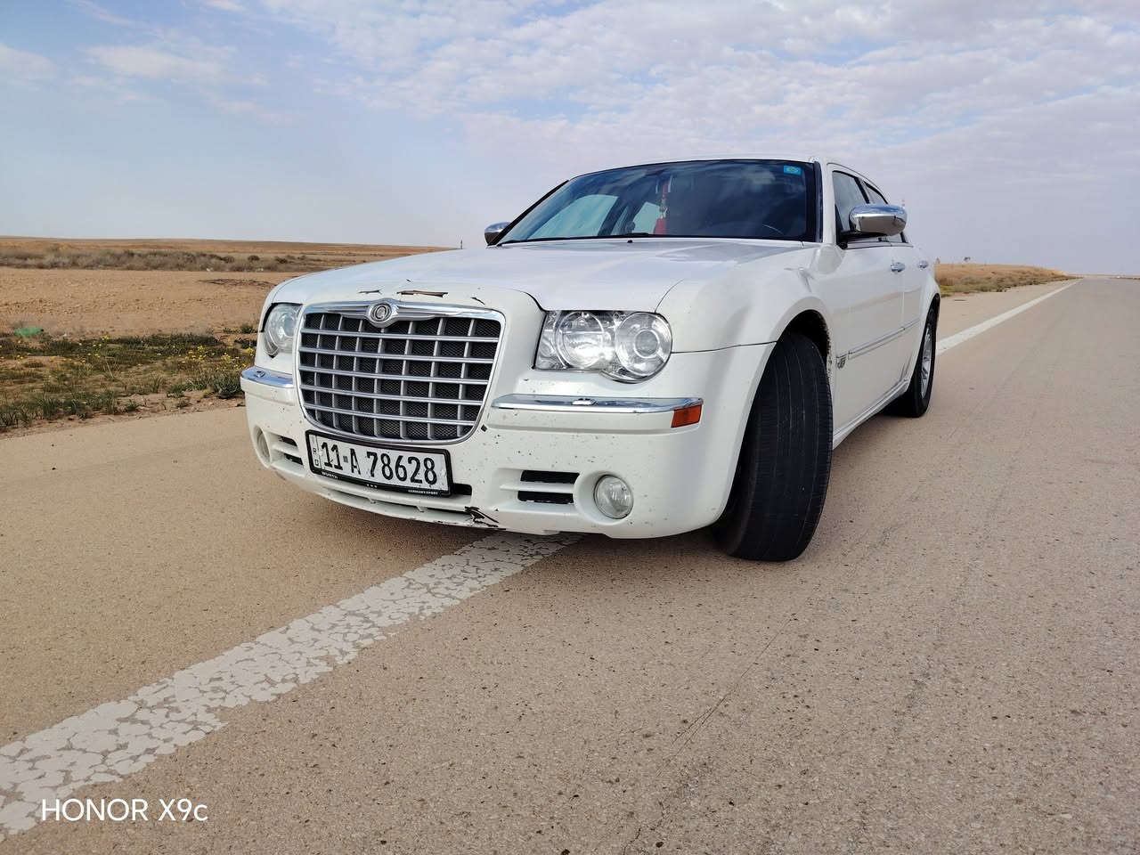 سلام عليكم اوباما موديل 10سياره ستخدام شخصي يعني مال بيت تخم تاير جديد باتري حداديه سياره متعوب عليه بيه صبغ بابين بدون حادث وسعر خاص أو اتصال وإني خادم هذه رقمي ***********
