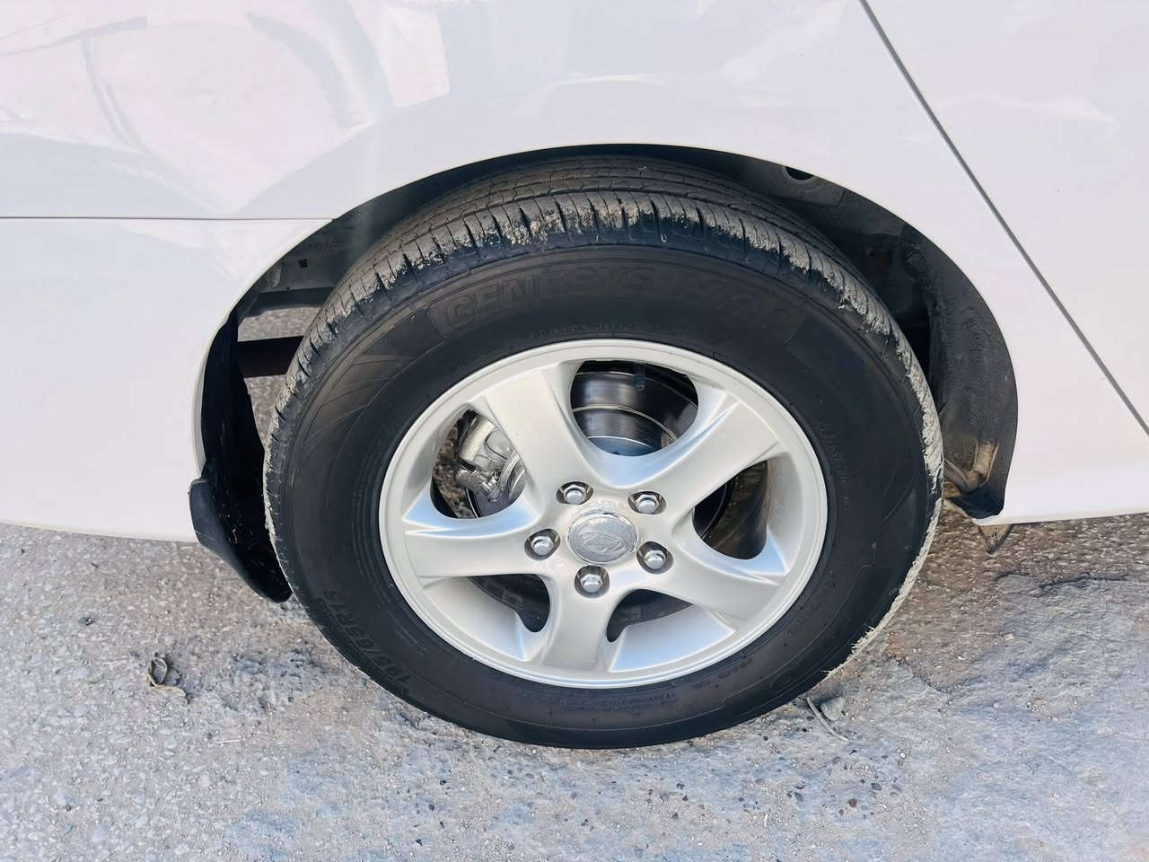 النترا ١١جديده مكفوله رقم نكليزي سعر ١٢٠وبيه مجال لاستفسار ***********نجف
