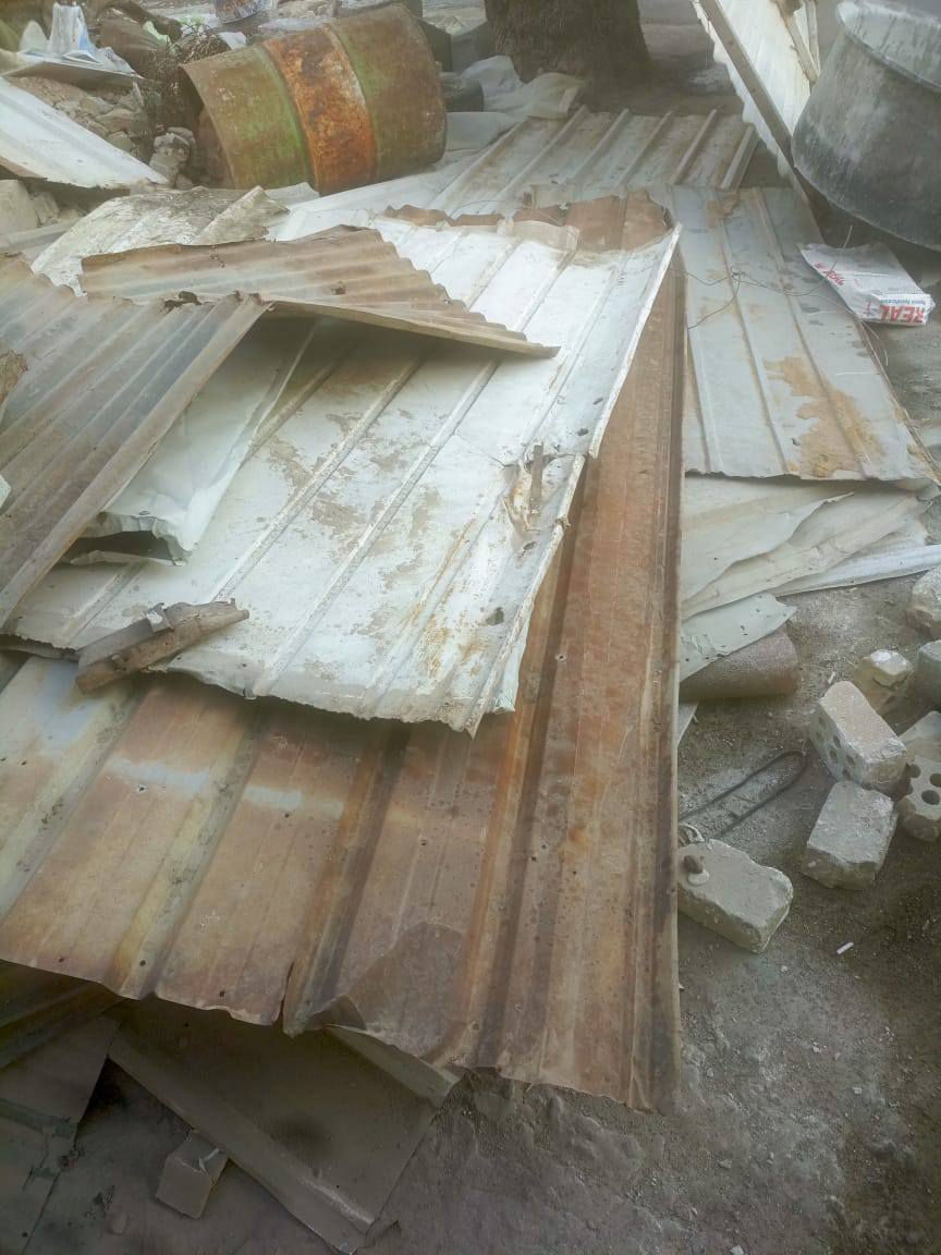 السلام عليكم حديد سقيفه كامله دنكها حديد ثقيل الشراي يجي يوشفهن بعينه ونتعامل عليهن ***********
