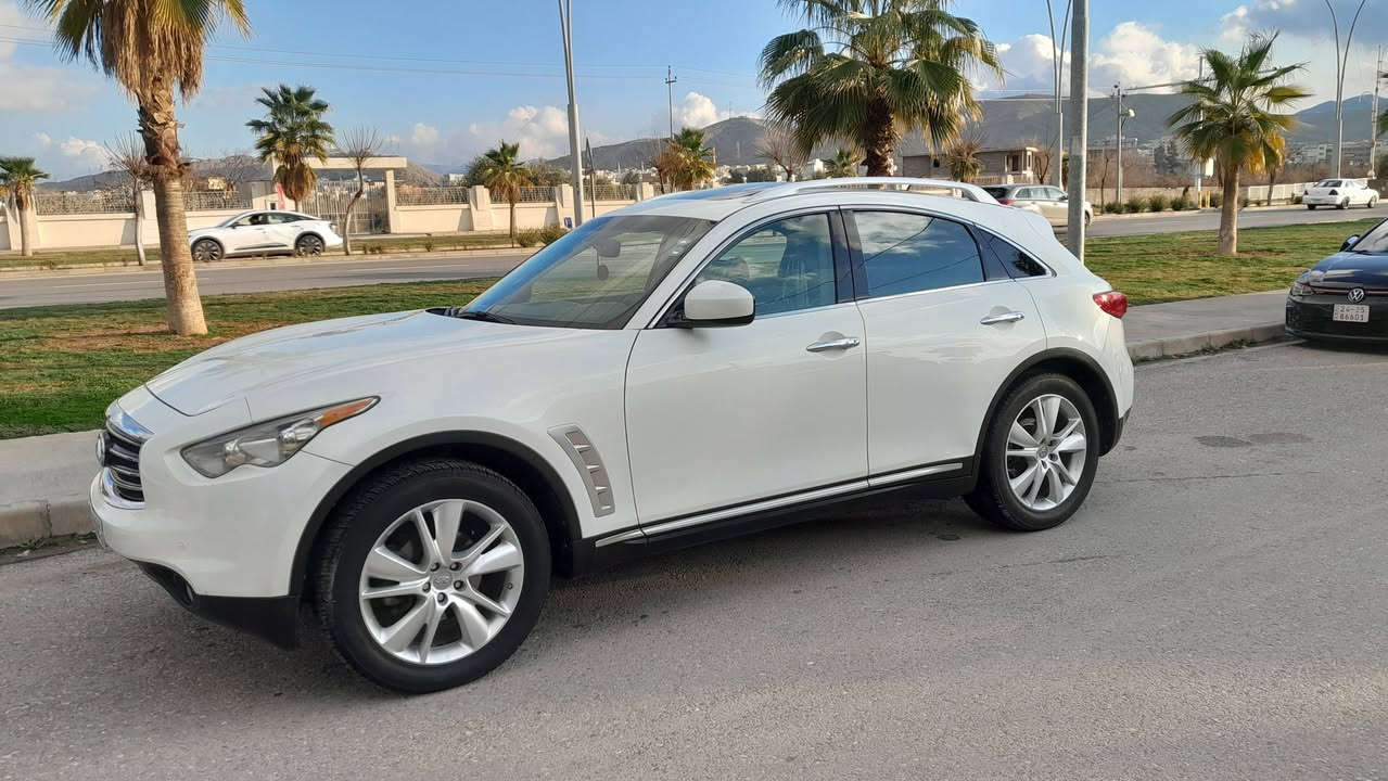 انفنتي موديل 2009 كلين
ماشي 95 

السياره من الدعامية ال دعامية شرط 

فول مواصفات

بصمه 

سلايت 

كشن هيتر 

داخل جلد 

فول وفول 

طخم تاير بل جيس 

رقم مميز سنويه ال 2029 

تحويل مباشر 

السياره احلى من الصور 

السعر 113  ومجال بسيط 

مكان السياره زاخو 

رقم *********** واتساب 

رقم ***********
