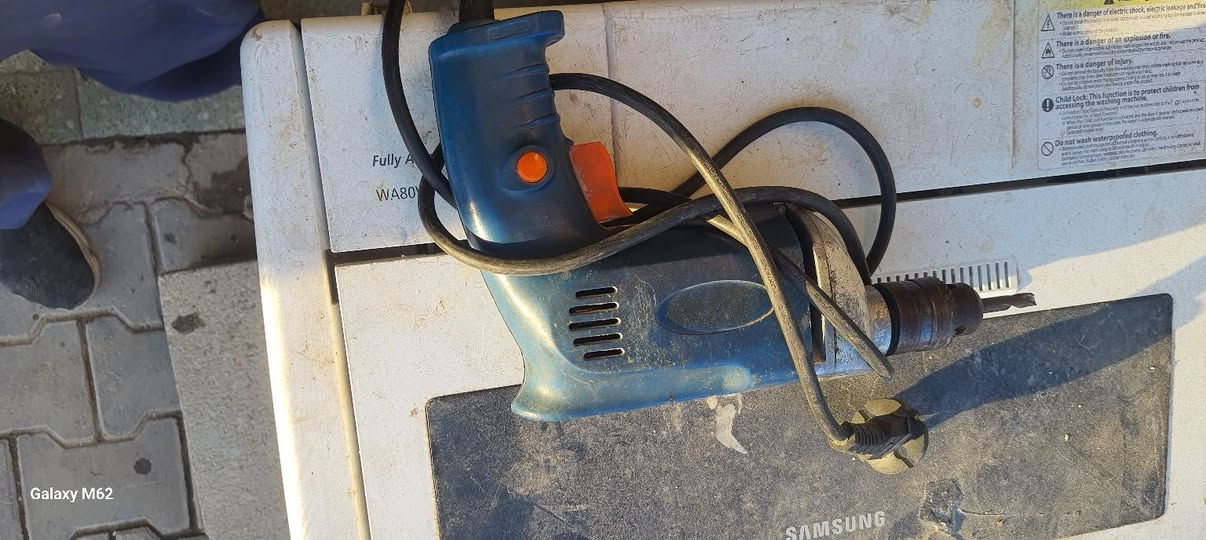 للبيع دريل بوش الاصلي ٢٠ الف العنوان النجف حي الميلاد خلف مدرسة مهد الحضارات في السوق الميلاد الجديد ***********//***********
