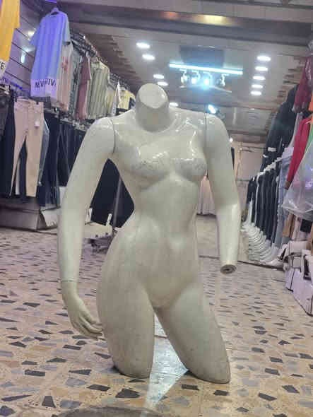 25 قطعه مليكان بنطرون.                                                 25 25قطعه نص لعابه
للاستفسار *********** مكاني بغداد
