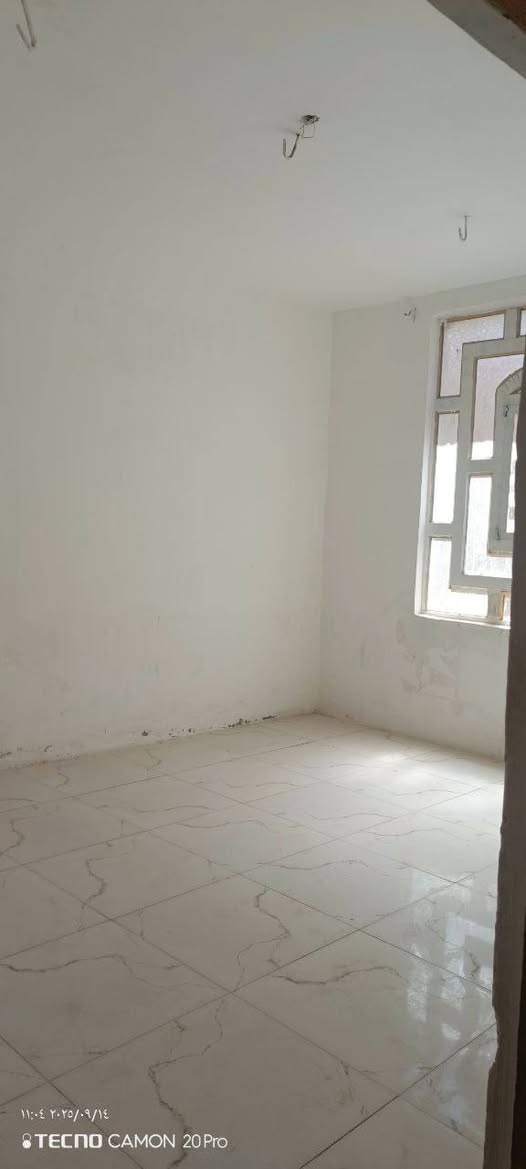 بيت 120 متر ب 29    مليون مع المجال
#مشمول-بلتطويب
#مرقم-من-المختار 

يحتوي على 
( أستقبال +غرفة  نوم +صالة+مطبخ+ صحيات
داخل وخارج ) 

بناء بلوك  +  صب  كونكريت + 
بورسلين + سيراميك +  

جميع الخدمات متوفره // كهرباء + مولده + نت ضوئي + مدارس حكومي واهلي +سوق قريب جدا)  

العنوان / مقابل قرية الغدير عمود 270 ( شارع المؤسسه)  

للأستفسار 
اتصال  ***********
واتساب ***********
