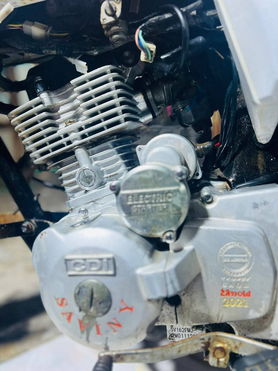 السلام عليكم دراجه ايراني سلف كامله دراجه كلش نظيفه محركه مقفول ما مفتوح مكان بصره حي طارق السعر 250 قفل 240 ما تصير قفلها 250 عينه ولايتو كامله ناقصها بس بادري***********
