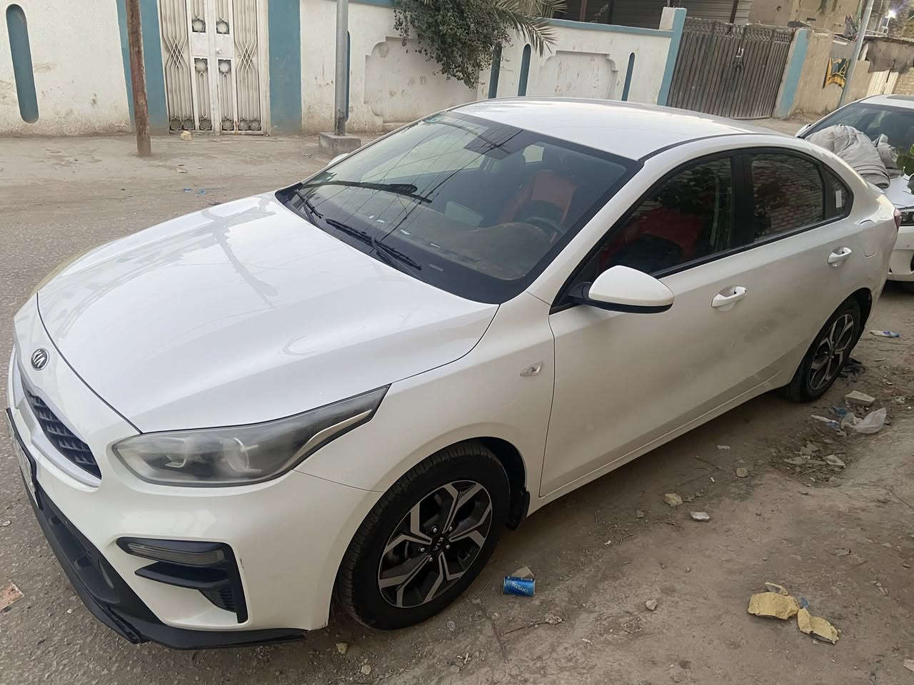 للبيع
سيراتو موديل ٢٠١٩ 
رقم بغداد
السعر ١٤٧ وبيها مجال بسيط
مكان السيارة الديوانية قضاء المهناوية 
للاستفسار ***********
