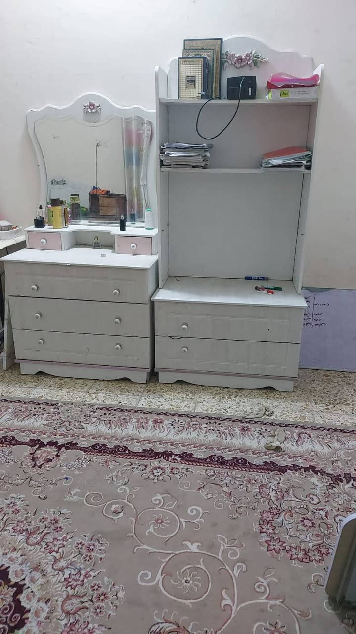 غراض للبيع استفسار ع رقم ***********
