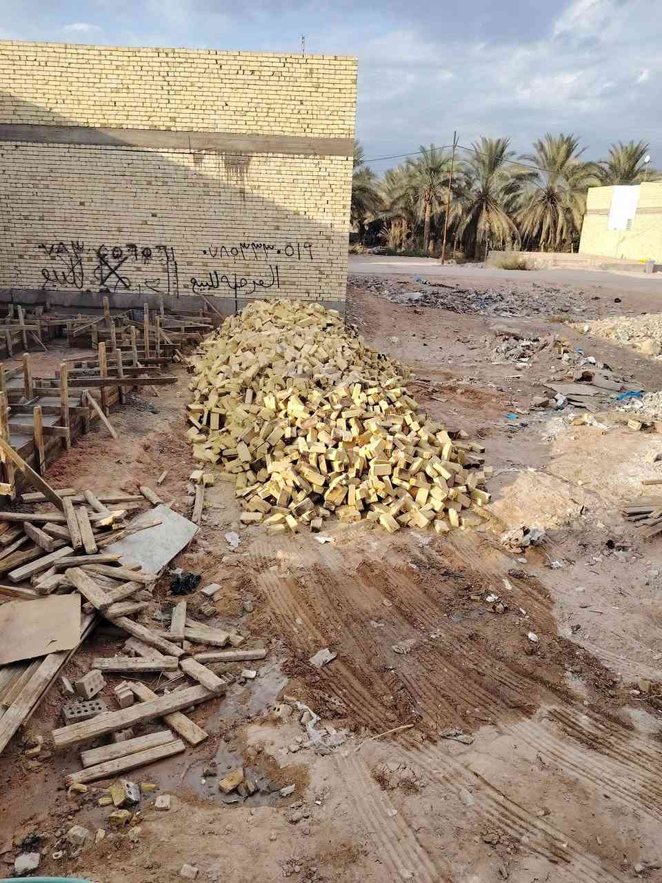 البيع طابوك عادي نهروان مال السماوه 4000 8000 عل شرط عل مكلاب جمهوري 7000  عادي 8000  4000 وزياده 250 طابوكه تجهيز بناء رمل حصو فرشي جص   توصل داخل كربله حله ديوانيه نجف رقم الهاتف وبي واتساب ***********
