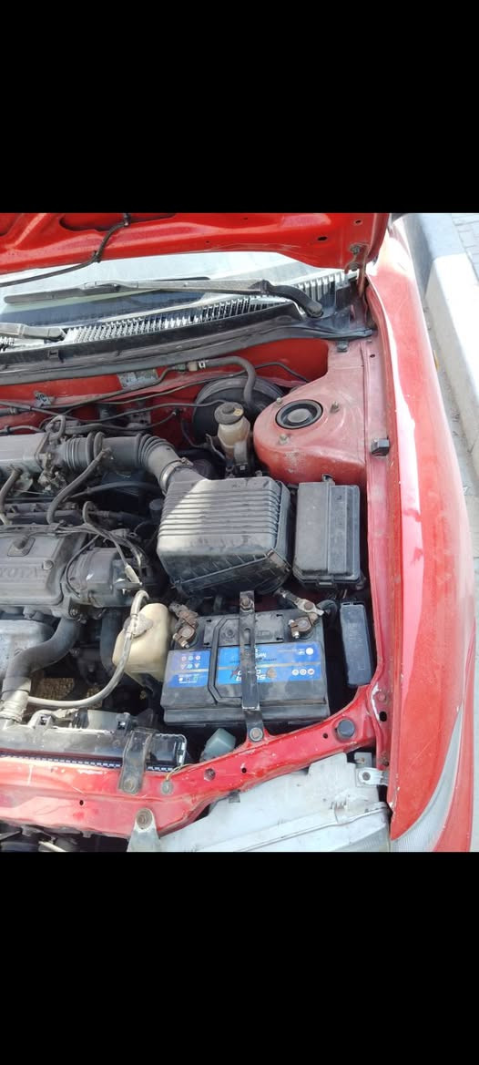 كورولا موديل 96 رقم بغداد مكانها بالبصره مقفوله من الضربه رقم الهاتف بلاديه (*********** واتساب
