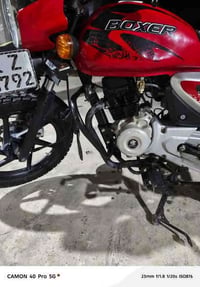 شباب اني مكلف بلنشر للبيع دراجه بوكسر موديل 2021 رقم بغداد بسمي نضافته...