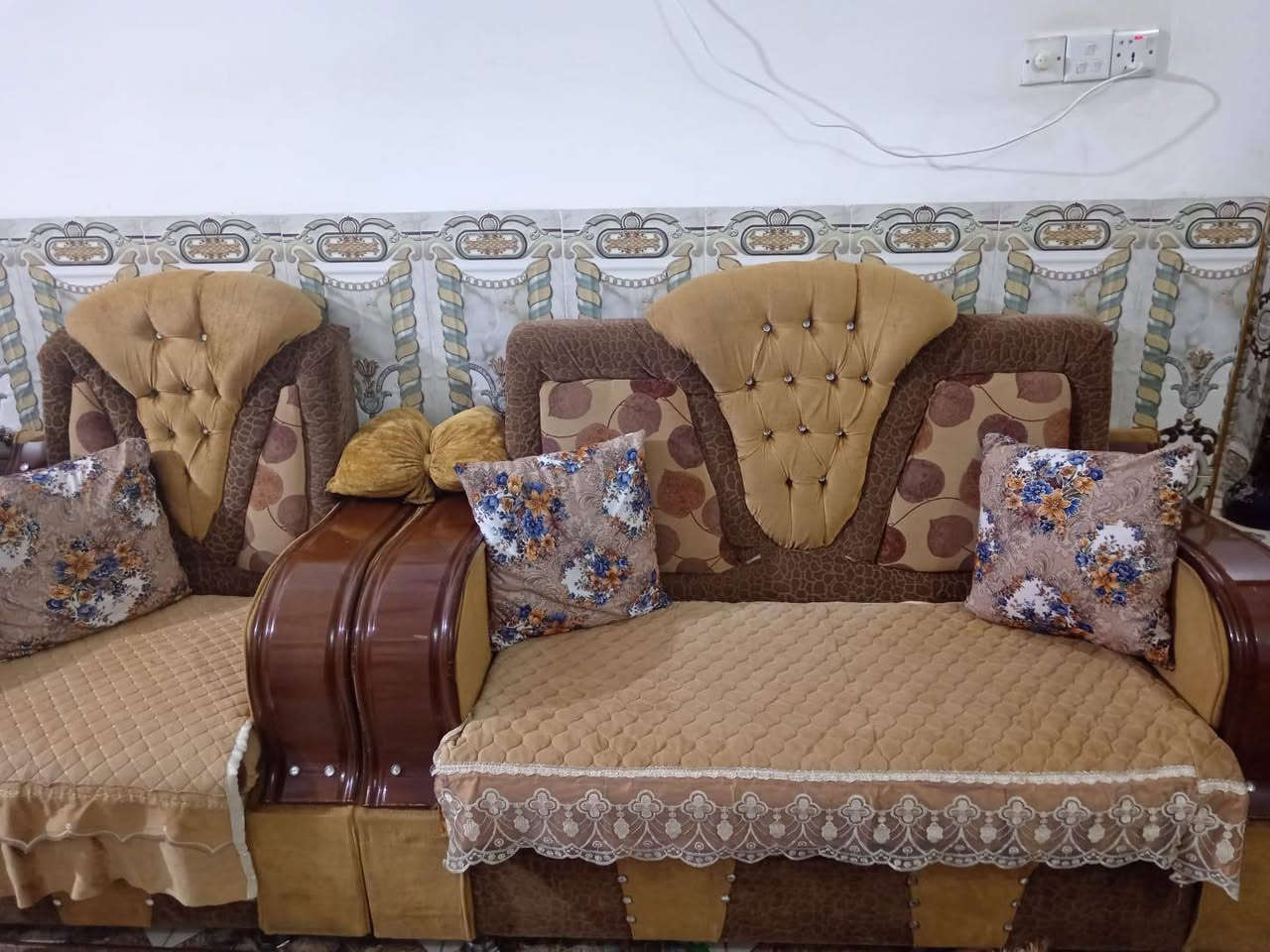 تخم للبيع نضافن فول 10 مقاعد السعر 250 وبي مجال


**إذا كنت صاحب هذا الإعلان وتريد حذفه لأي سبب، رجاءا أرسل رسالة إلى الدعم الفني**