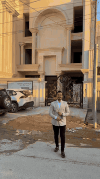 بيت للبيع في زيونه محله 714 مساحه العقار 297م الواجه 9م النزال 33م البيت حديث بناء درجه اولى ملكي يحتوي على سبع غرف نوم 

للاستفسار ***********
