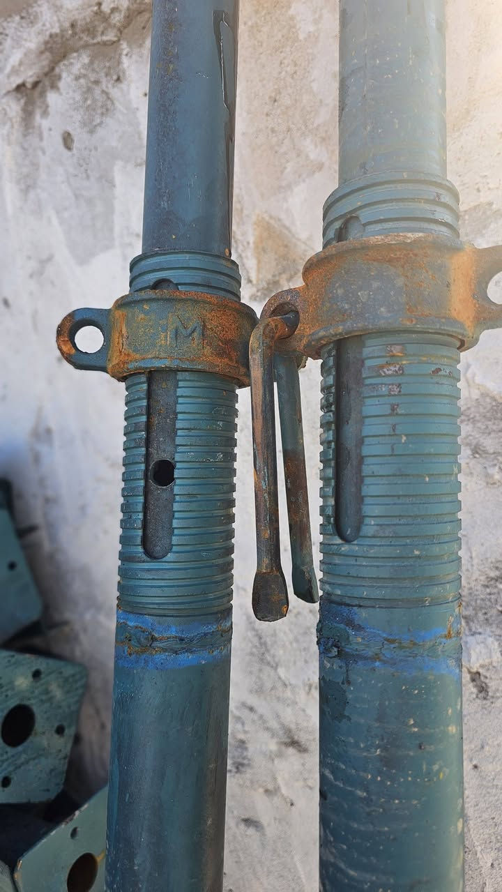 للبيع جكات جديد  عدد 600 حاضن السن الخشن العنوان كربلاء ***********
