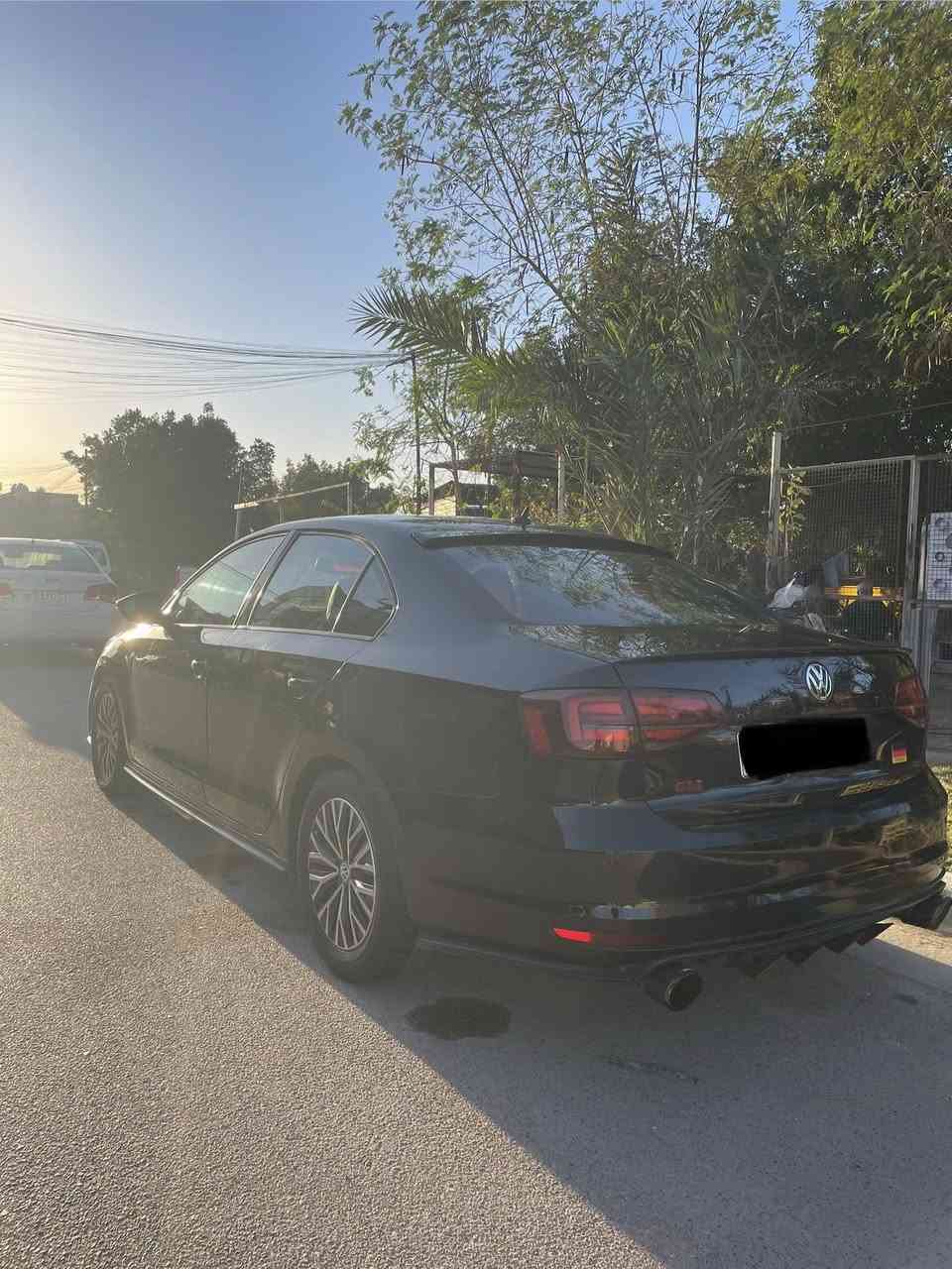 السلام عليكم جيتا 2012 خليجي .. محدثه 2018 GLI داخل وخارج من بكلايت ولايتات ودعاميات وجنطه مال 18 بيه طخه جاملغ خلفي بدون داخل مصبوغ مع الباب توحيد لون وبيه مكانات بارد خفيفه محرك 2000 تنفس طبيعي المرغوب رقم بغداد بسمي للبيع او مراوس السعر 105 وبيه مجال للشراي


**إذا كنت صاحب هذا الإعلان وتريد حذفه لأي سبب، رجاءا أرسل رسالة إلى الدعم الفني**